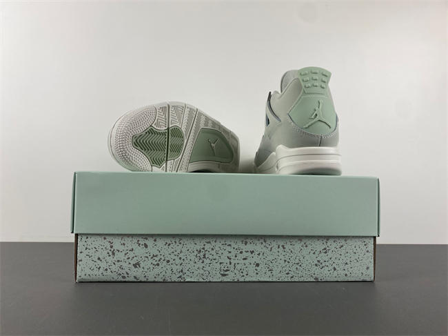 Air Jordan 4 “Seafoam” Seafoam/Sail HV0823-003