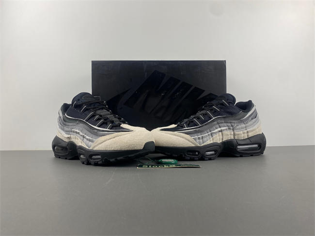 Comme des Garçons x Air Max 95 
