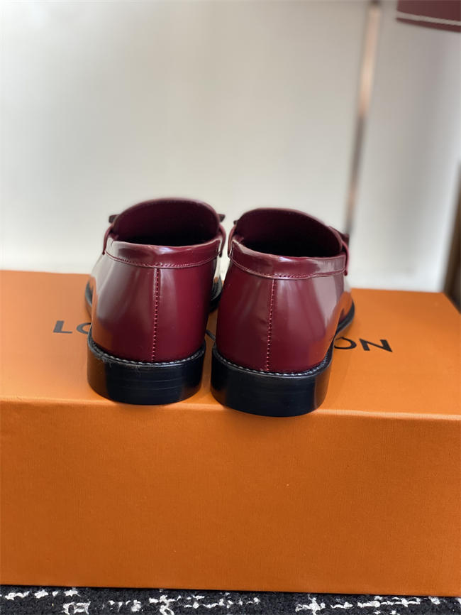 Lv Loafer 070