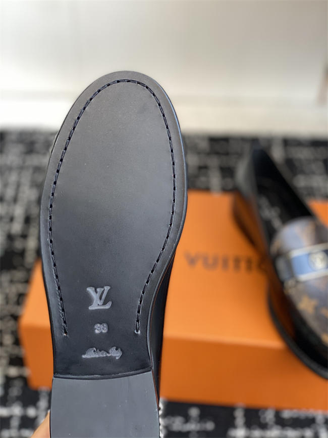 Lv Loafer 071