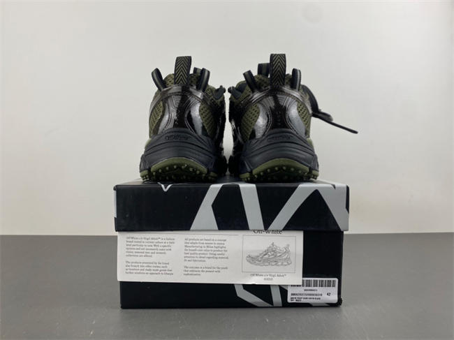 OFF-WHITE Be Right Back
